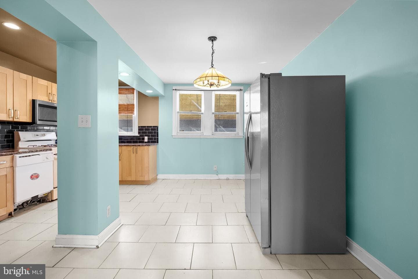 3332 Lansing Street photo 11
