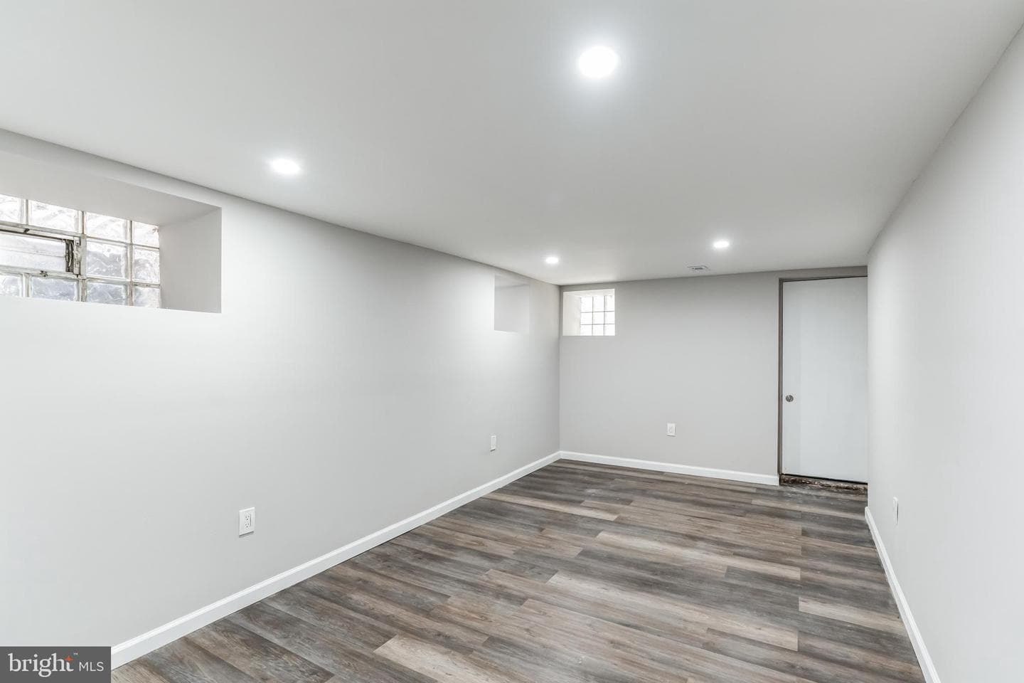 5816 Pine Street photo 31