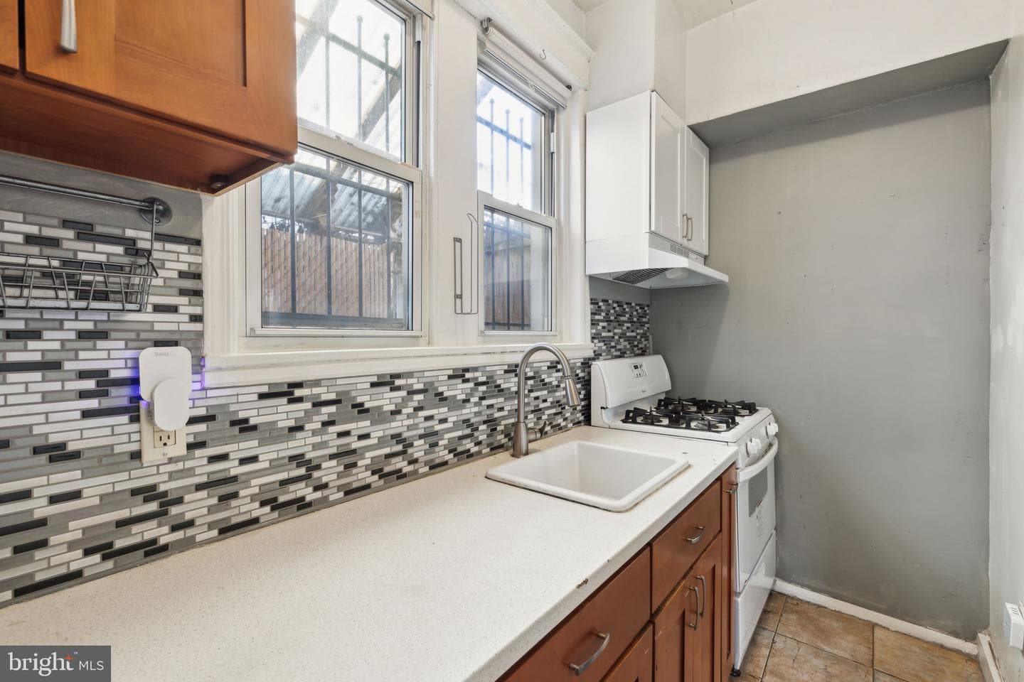 1810 Sigel Street photo 13