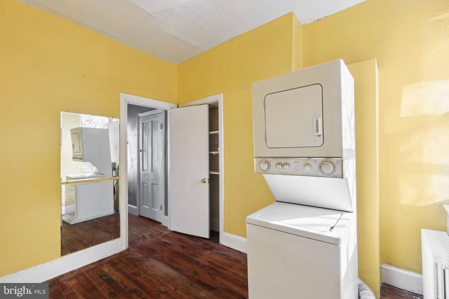 1810 Sigel Street photo 21