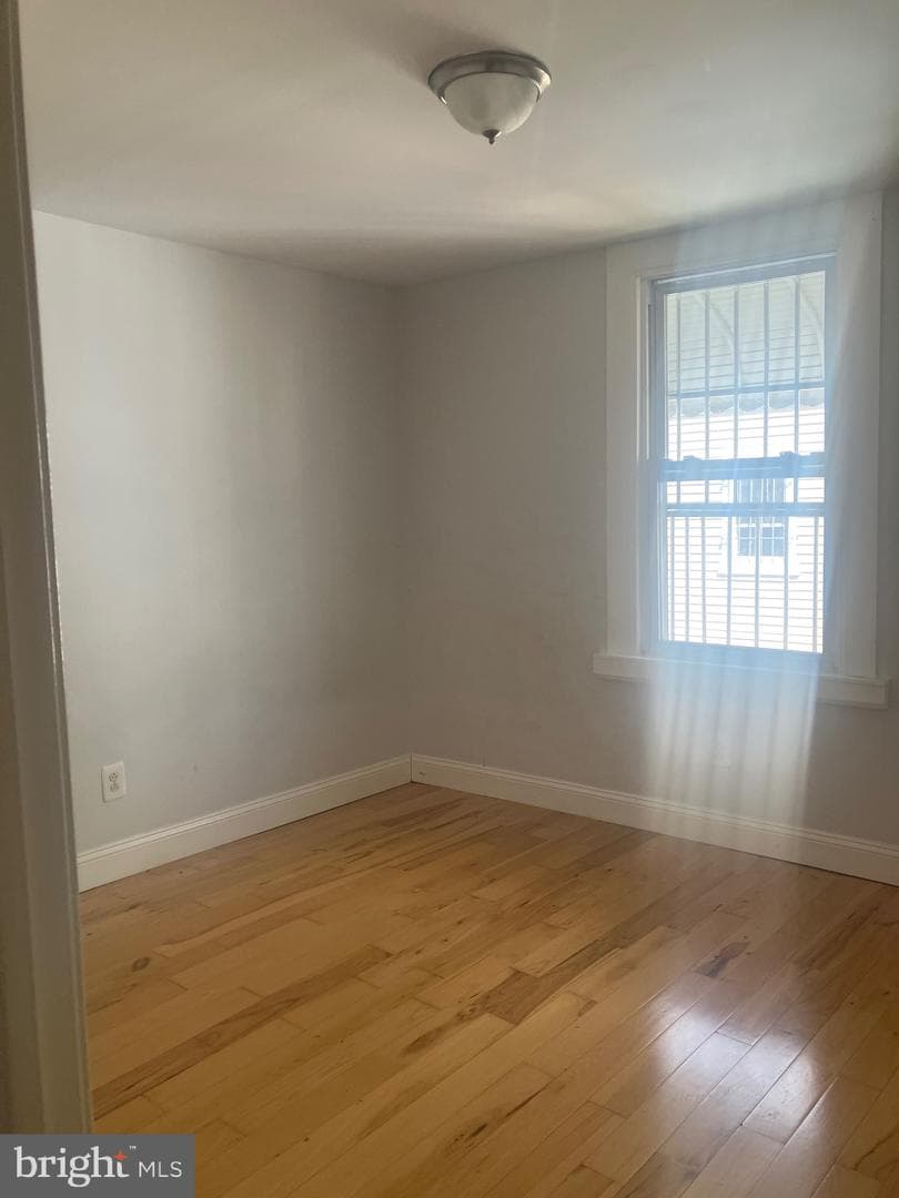 429 Winton Street photo 3