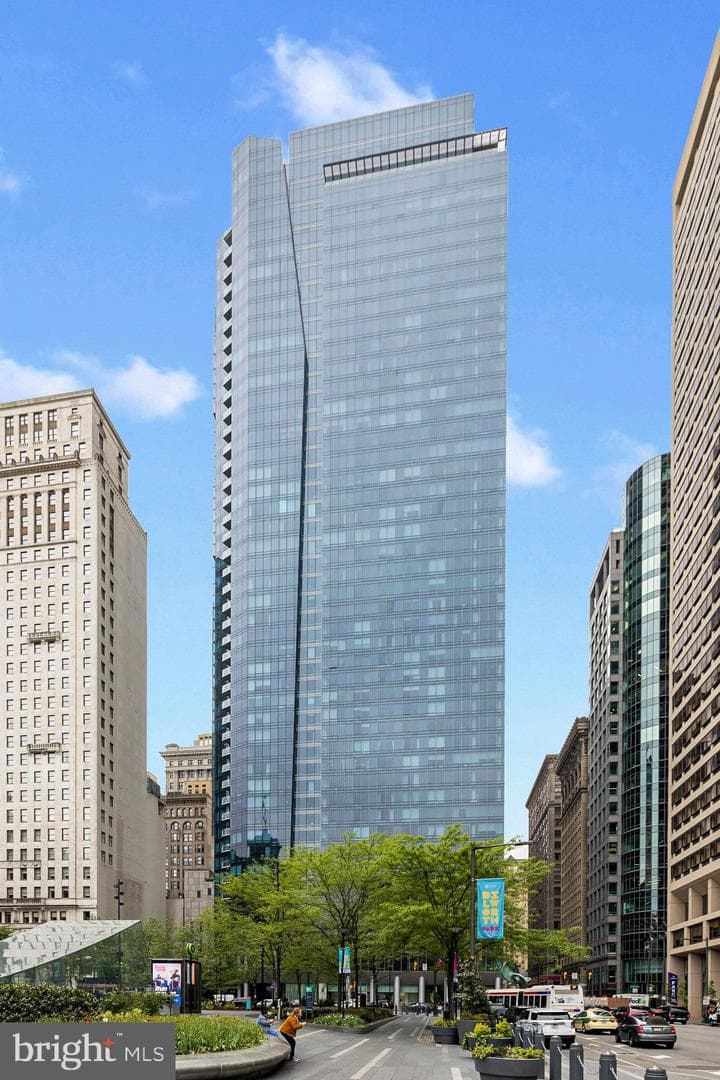 1414 S Penn Sq #ph1c photo 18