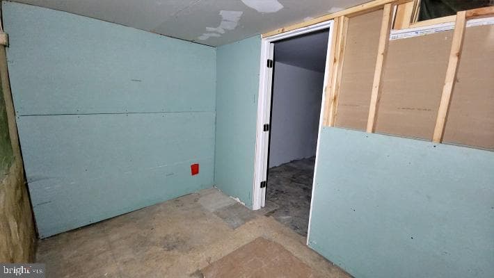 1038-1036 E Mount Pleasant Avenue photo 50