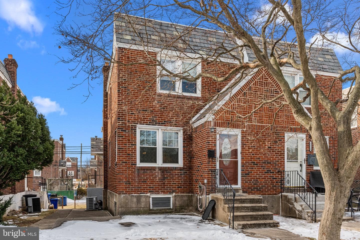 1118 Wellington Street photo 1