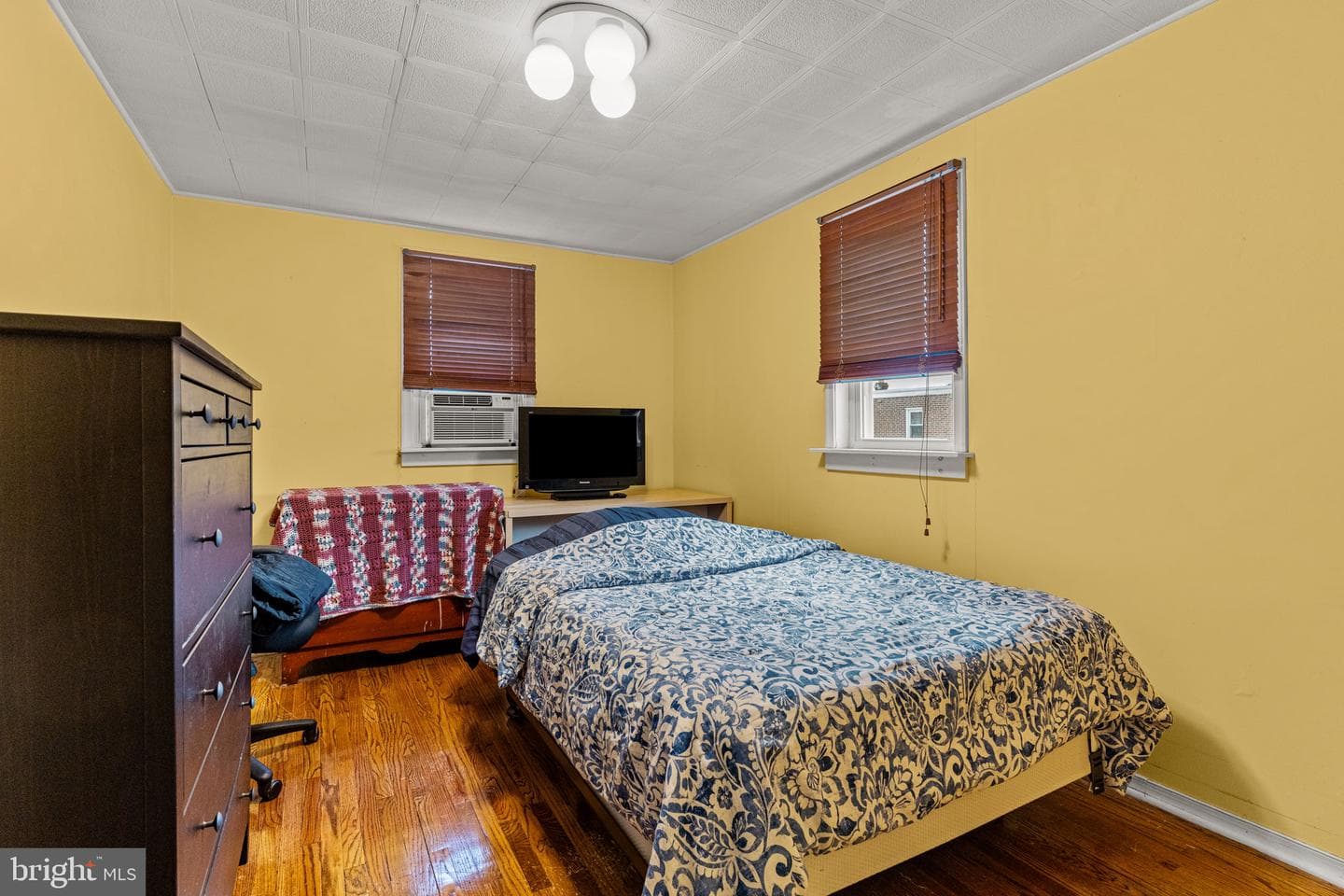 1118 Wellington Street photo 13