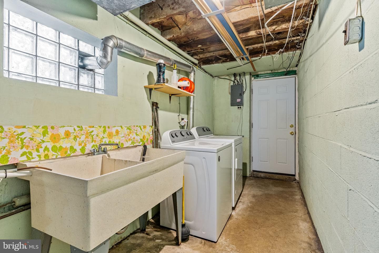 1118 Wellington Street photo 22