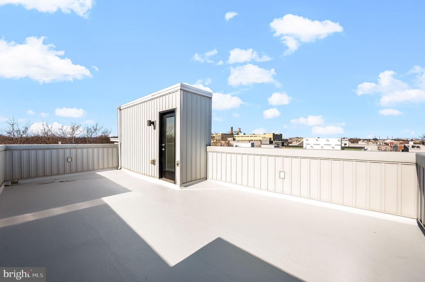 1222 N Hollywood Street photo 23