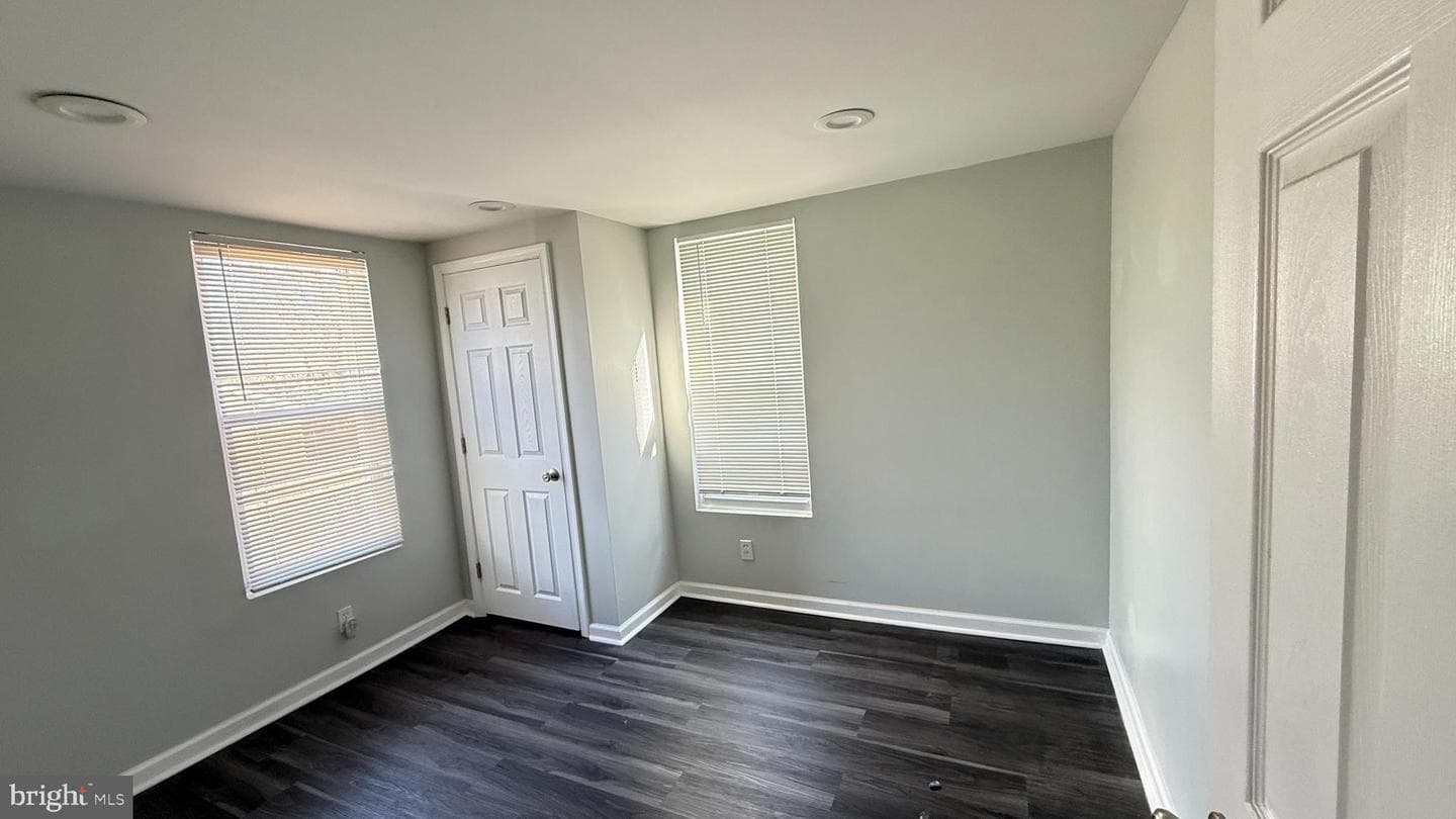5129 Wakefield Street photo 8