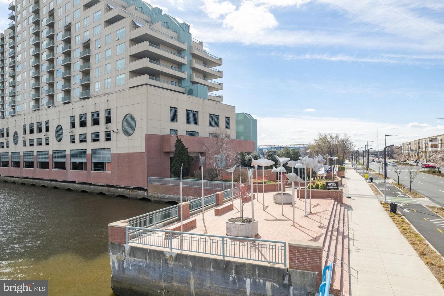 717 S Columbus Boulevard #812 photo 3