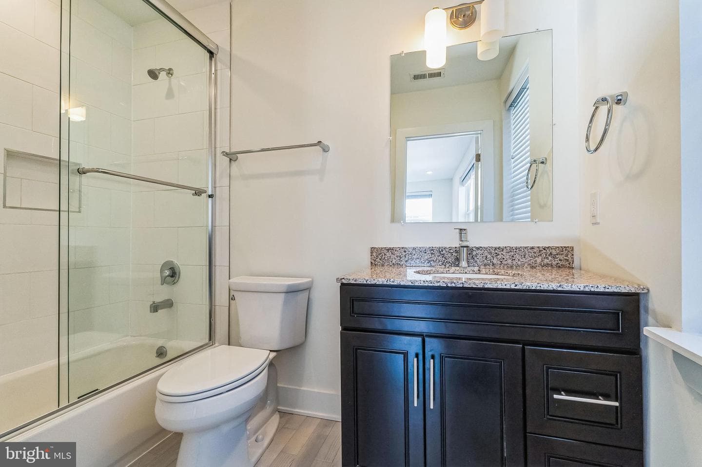 207 E Allen Street #8 photo 23