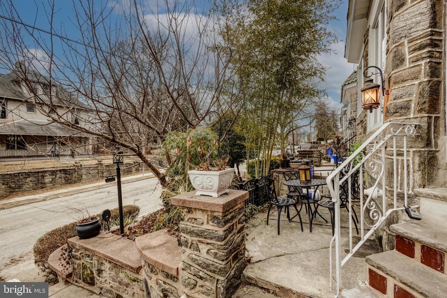 423 Vernon Road photo 4