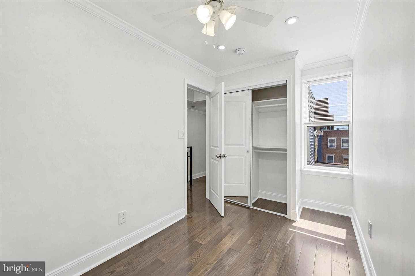 2241 N Hancock Street photo 12