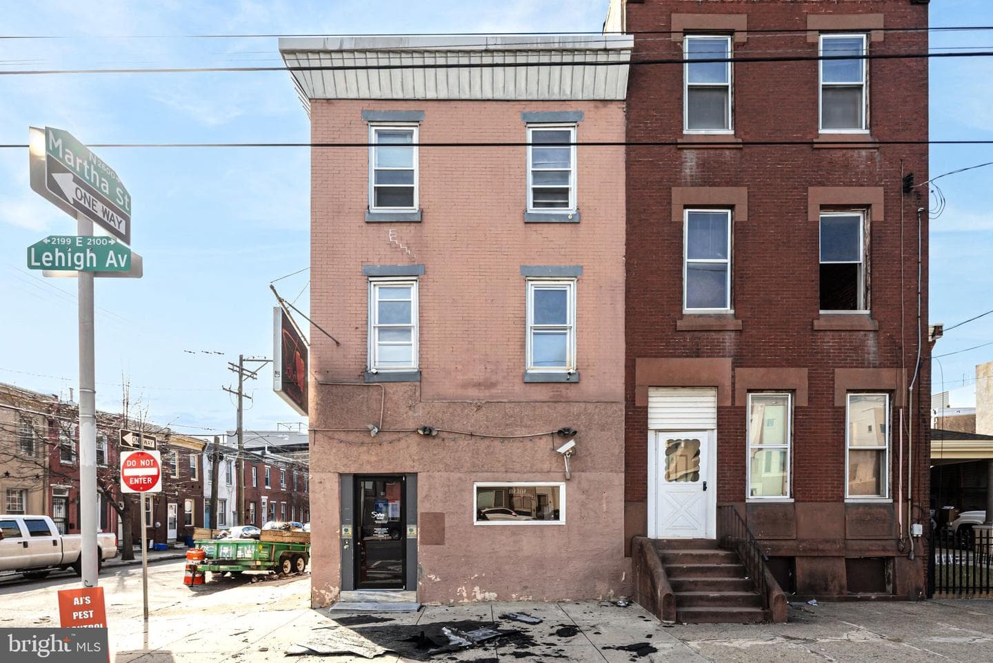 2124 E Lehigh Avenue photo 1