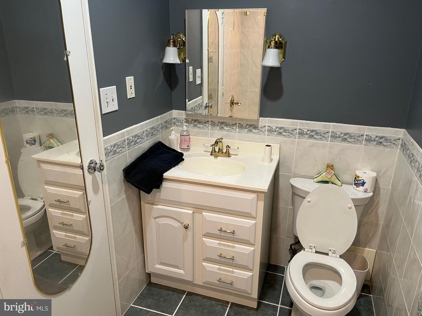 45301 Delaire Landing Road #301 photo 6