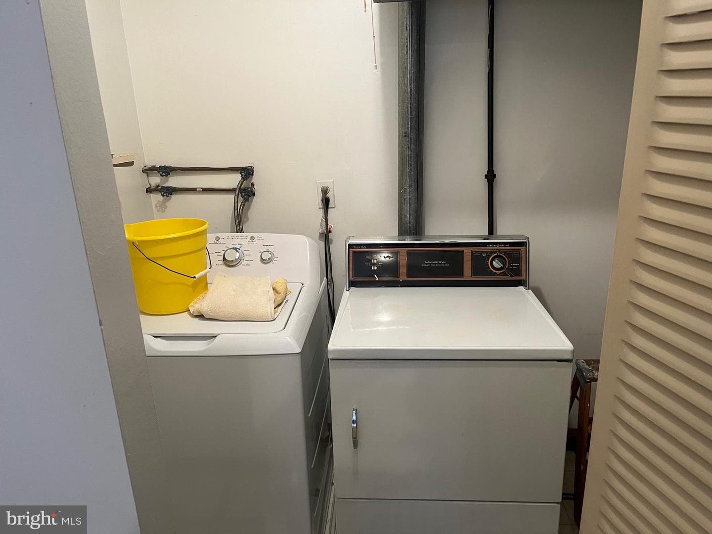 45301 Delaire Landing Road #301 photo 9