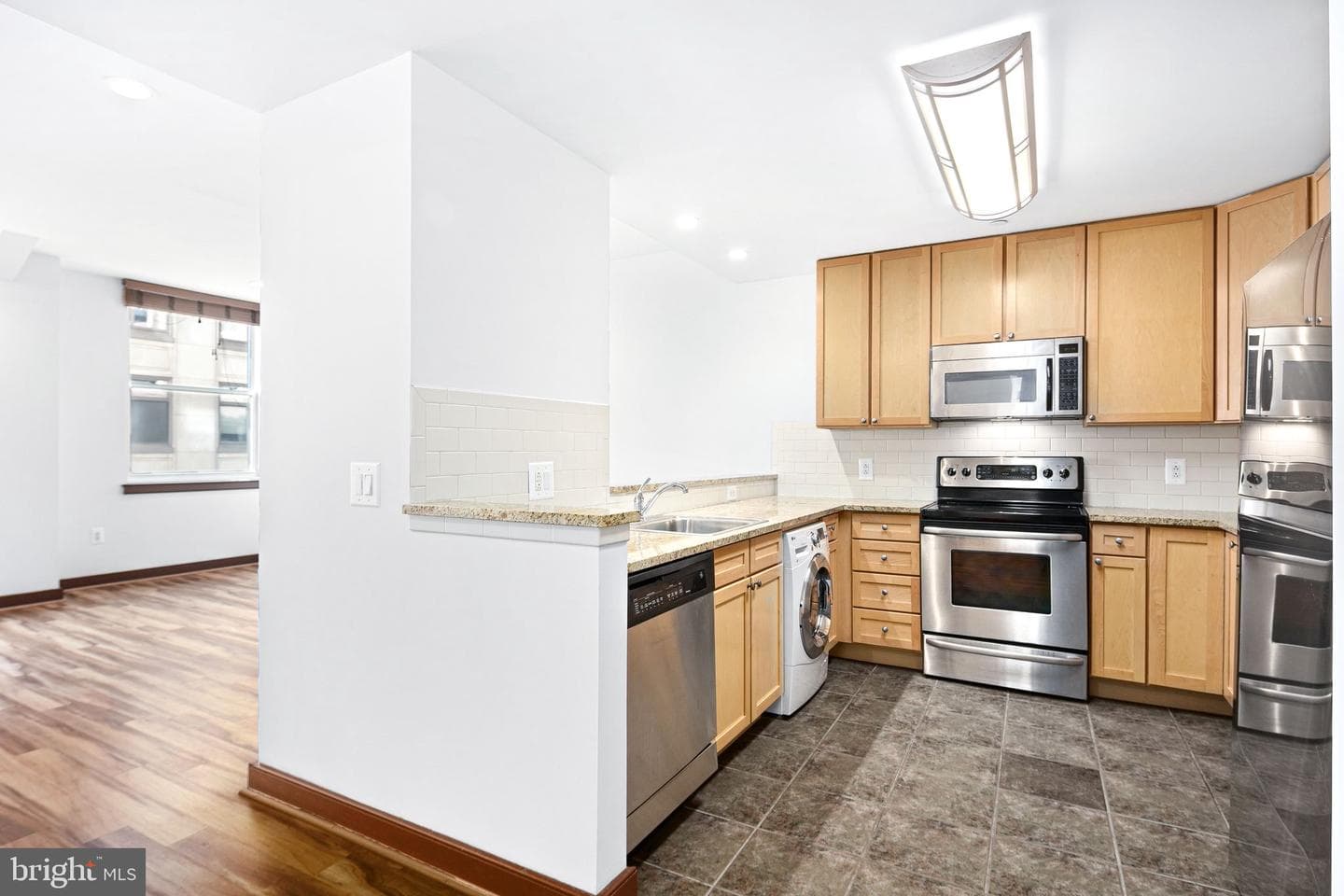 111 S 15th Street #1810 photo 7