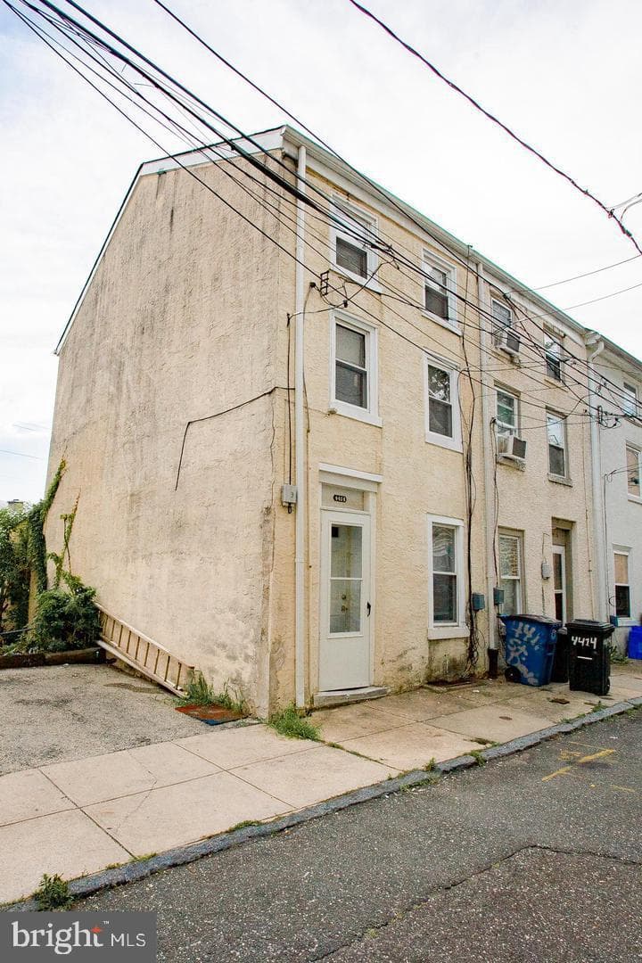 4414 Saint Davids Street photo 2