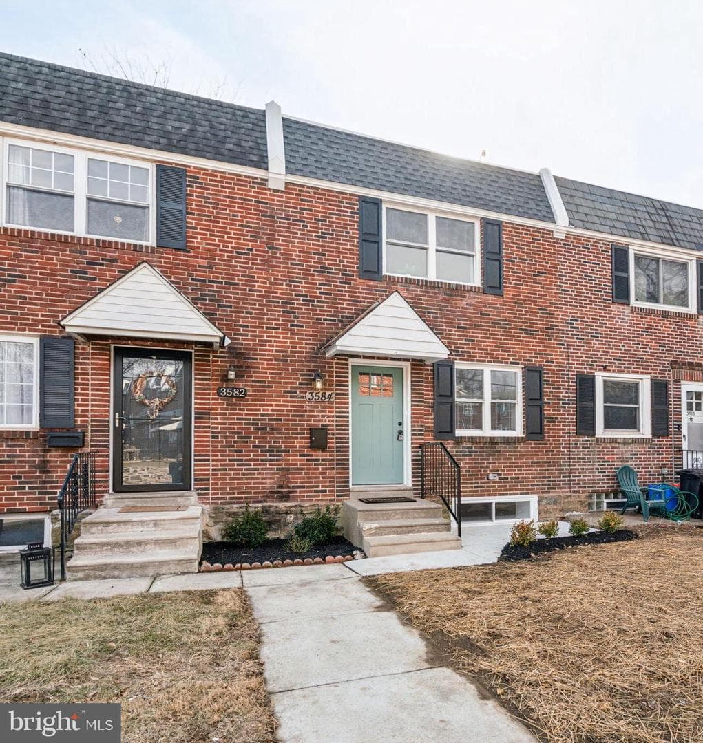 3584 Cresson Street photo 2