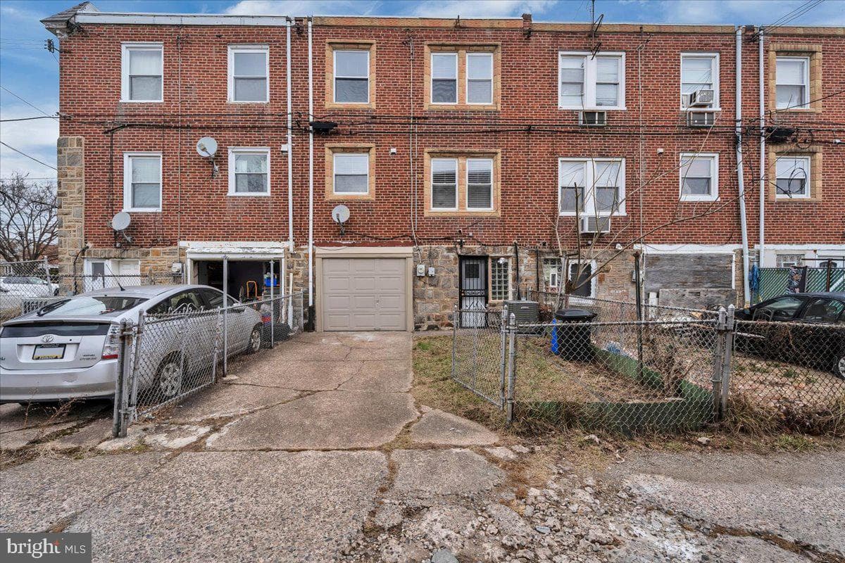 1228 Devereaux Avenue photo 18