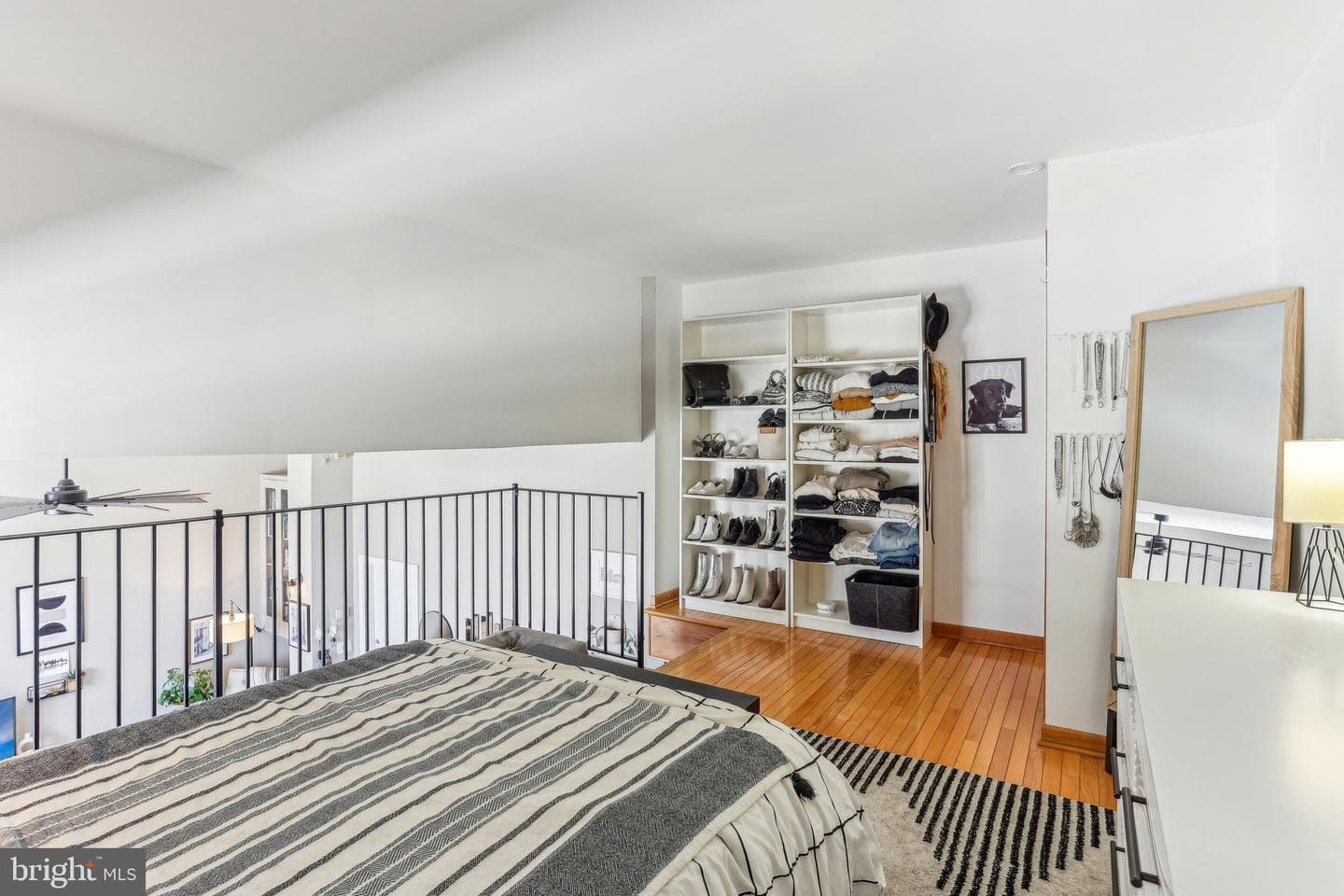 849 S 7th #4d photo 22