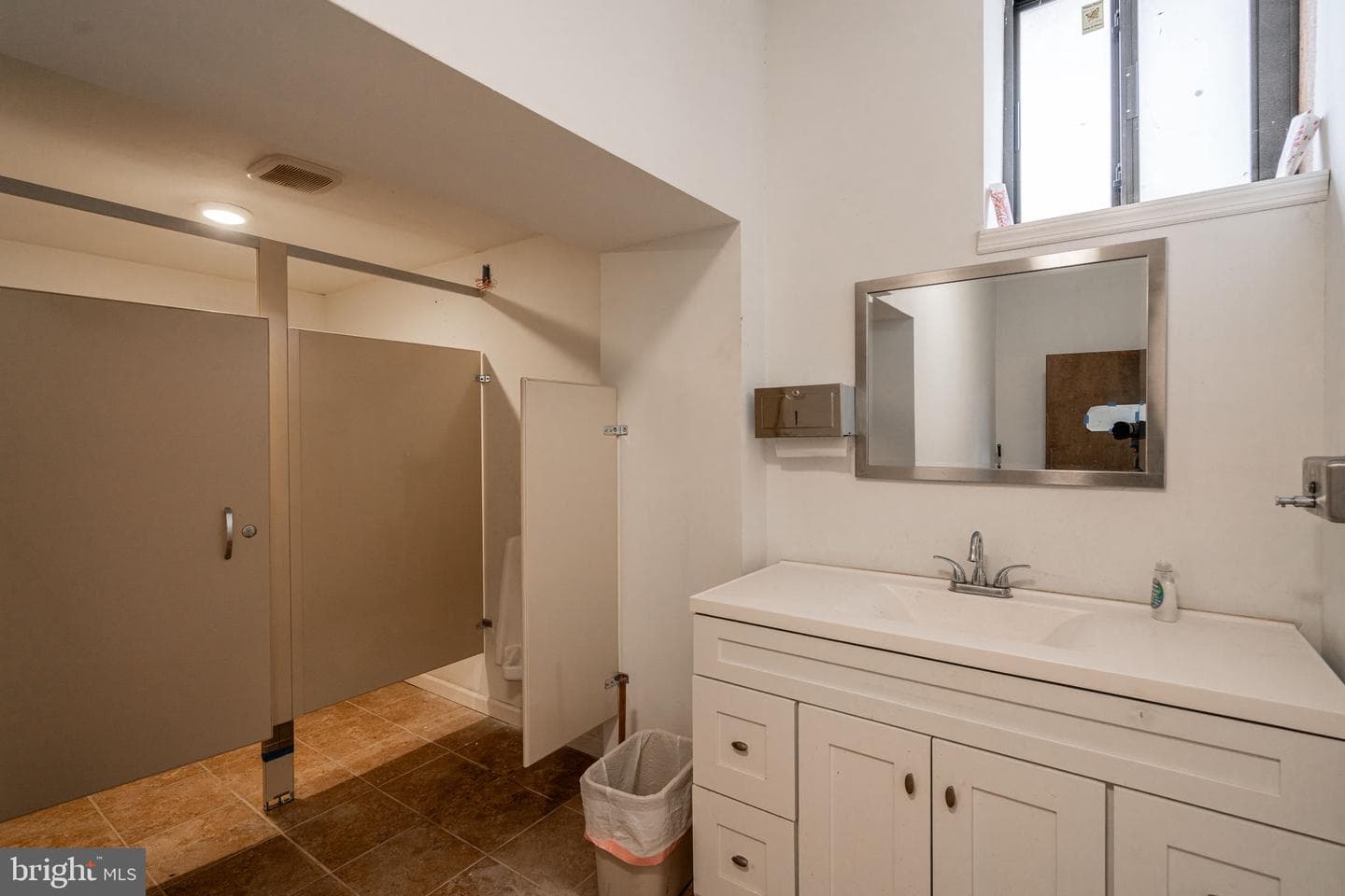 1536 N Hancock Street photo 19