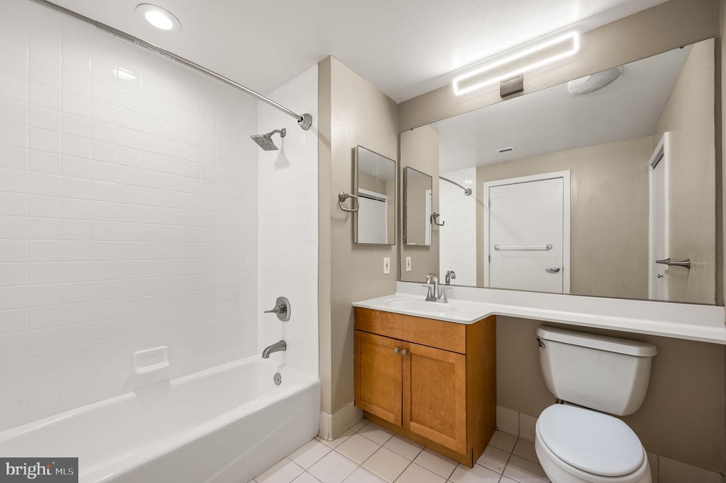 717 S Chris Columbus Boulevard #1214 photo 14