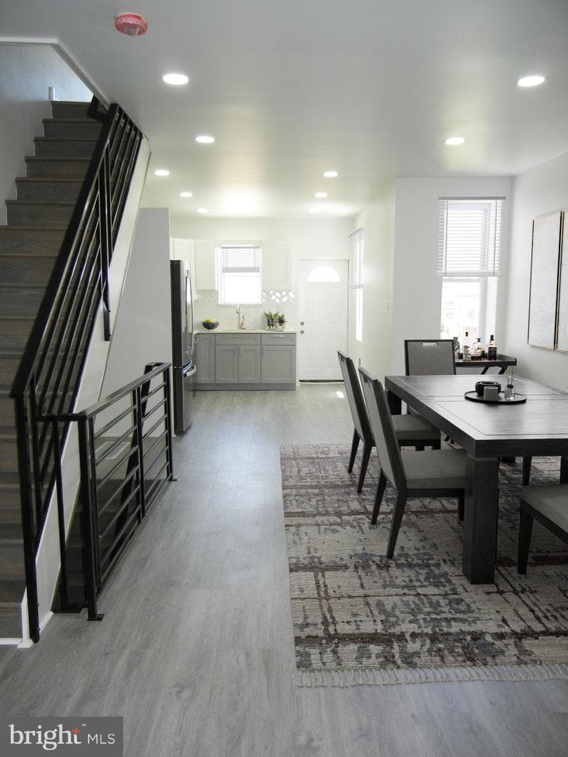 64 E Hortter Street photo 5