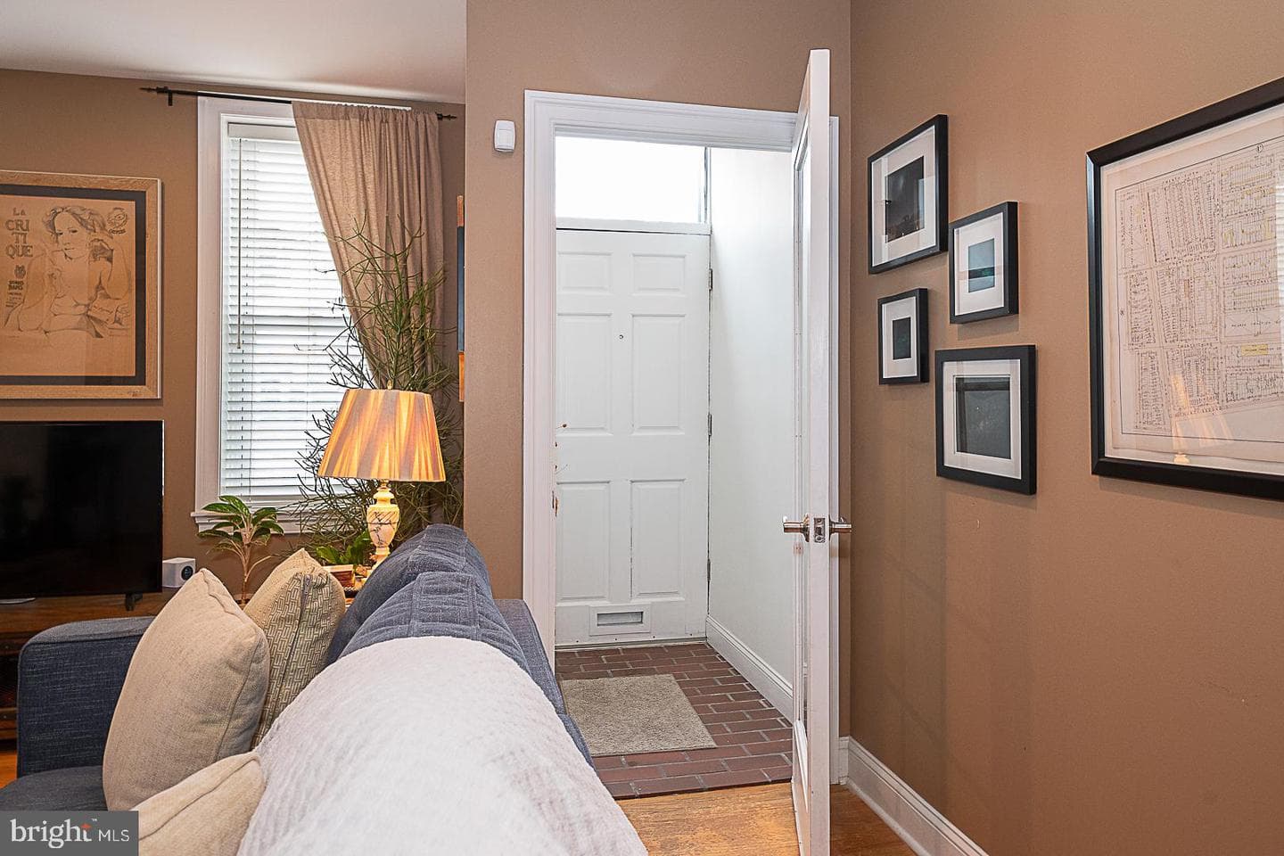 2317 Fairmount Avenue photo 3