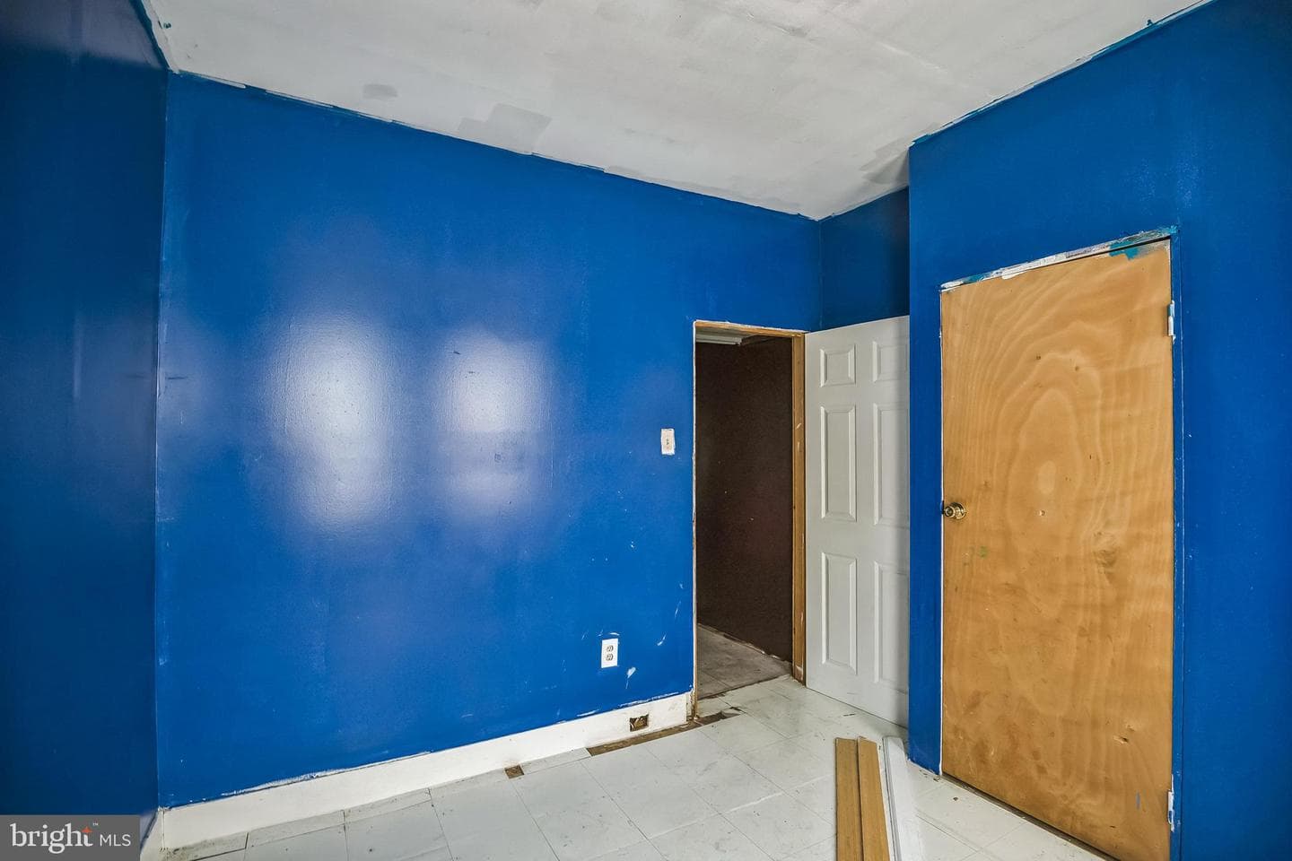 2122 E Birch Street photo 11