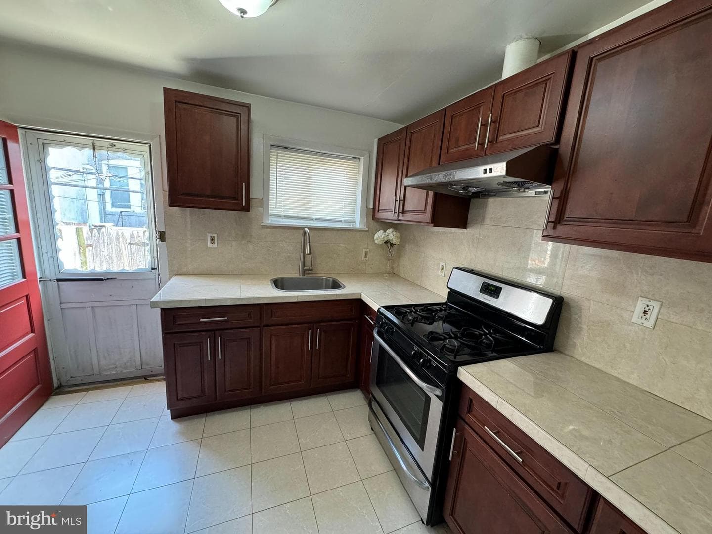 1625 S Marston Street photo 9
