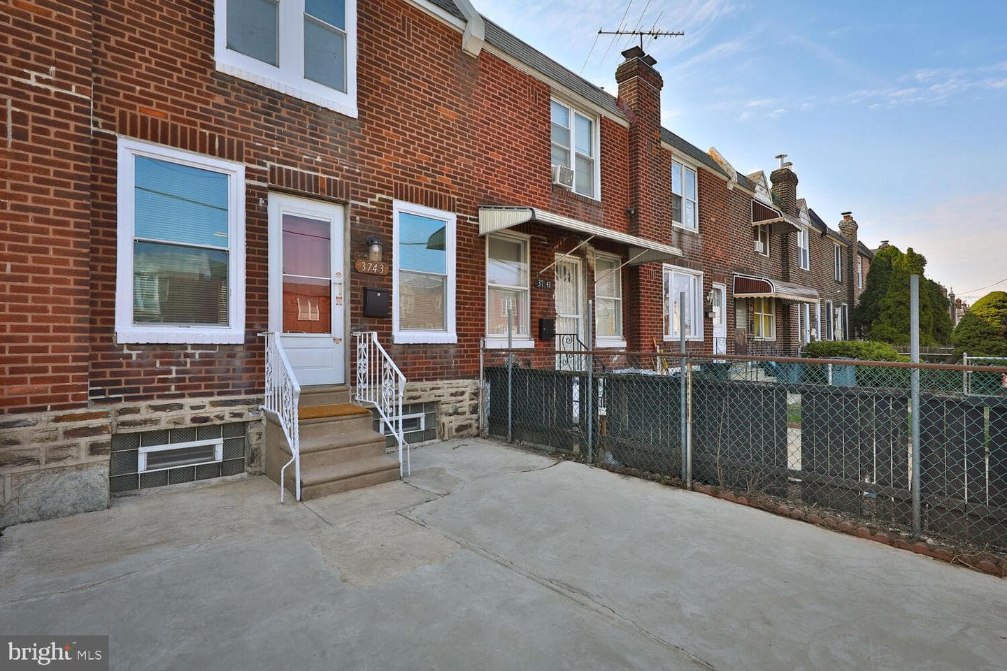 3743 Richmond Street photo 1
