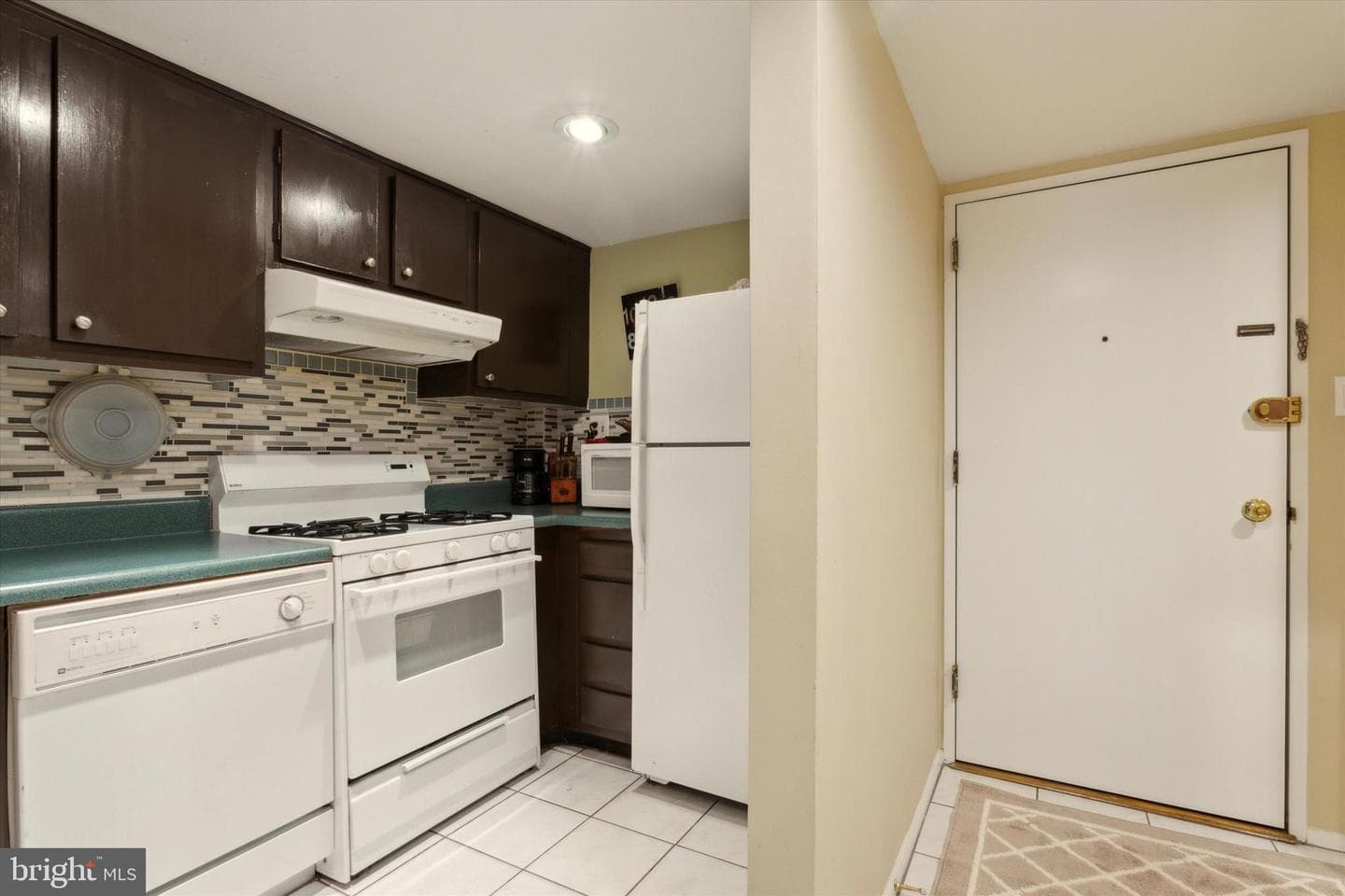 870 N 28 #114 photo 4