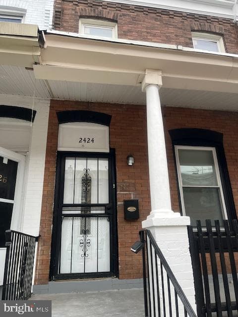 2424 S Millick Street photo 3