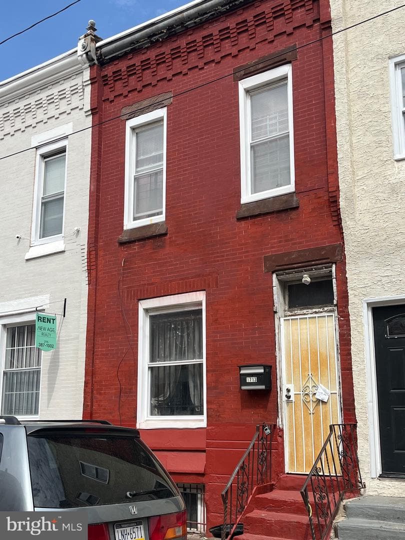 1713 Edgley Street photo 1
