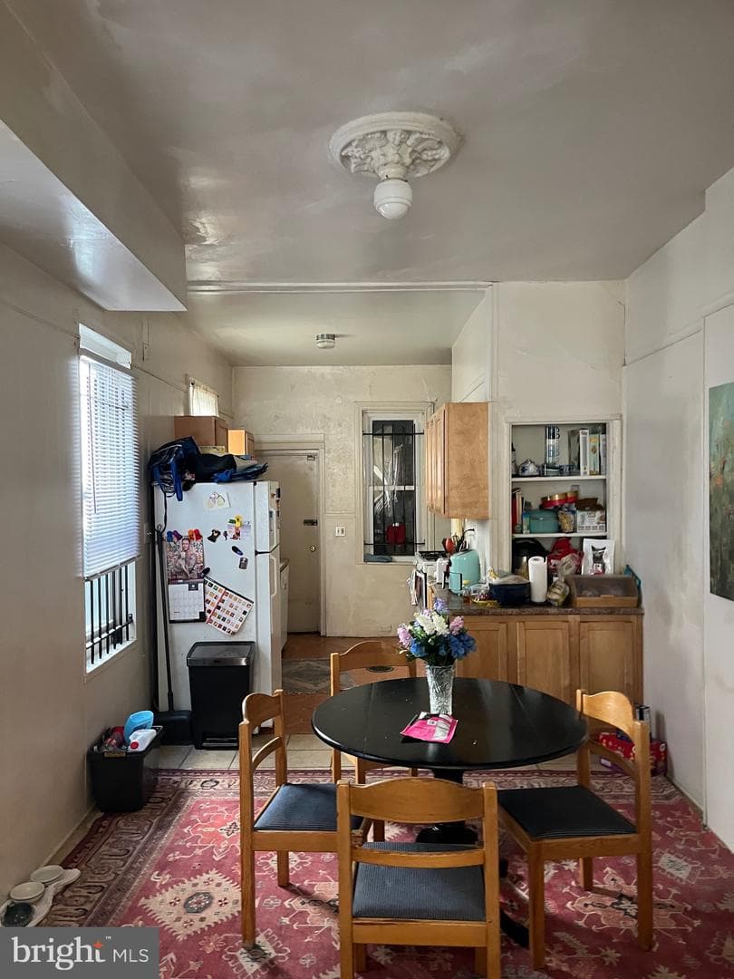 1713 Edgley Street photo 4