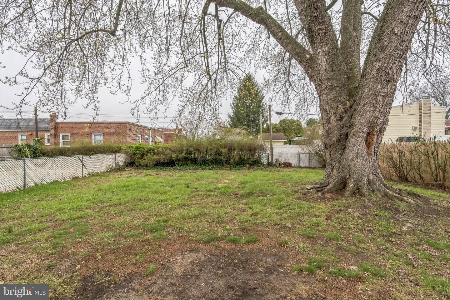 7527 Whitaker Avenue photo 24