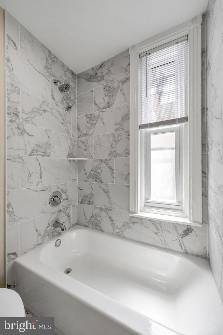 218 N Wanamaker Street photo 31