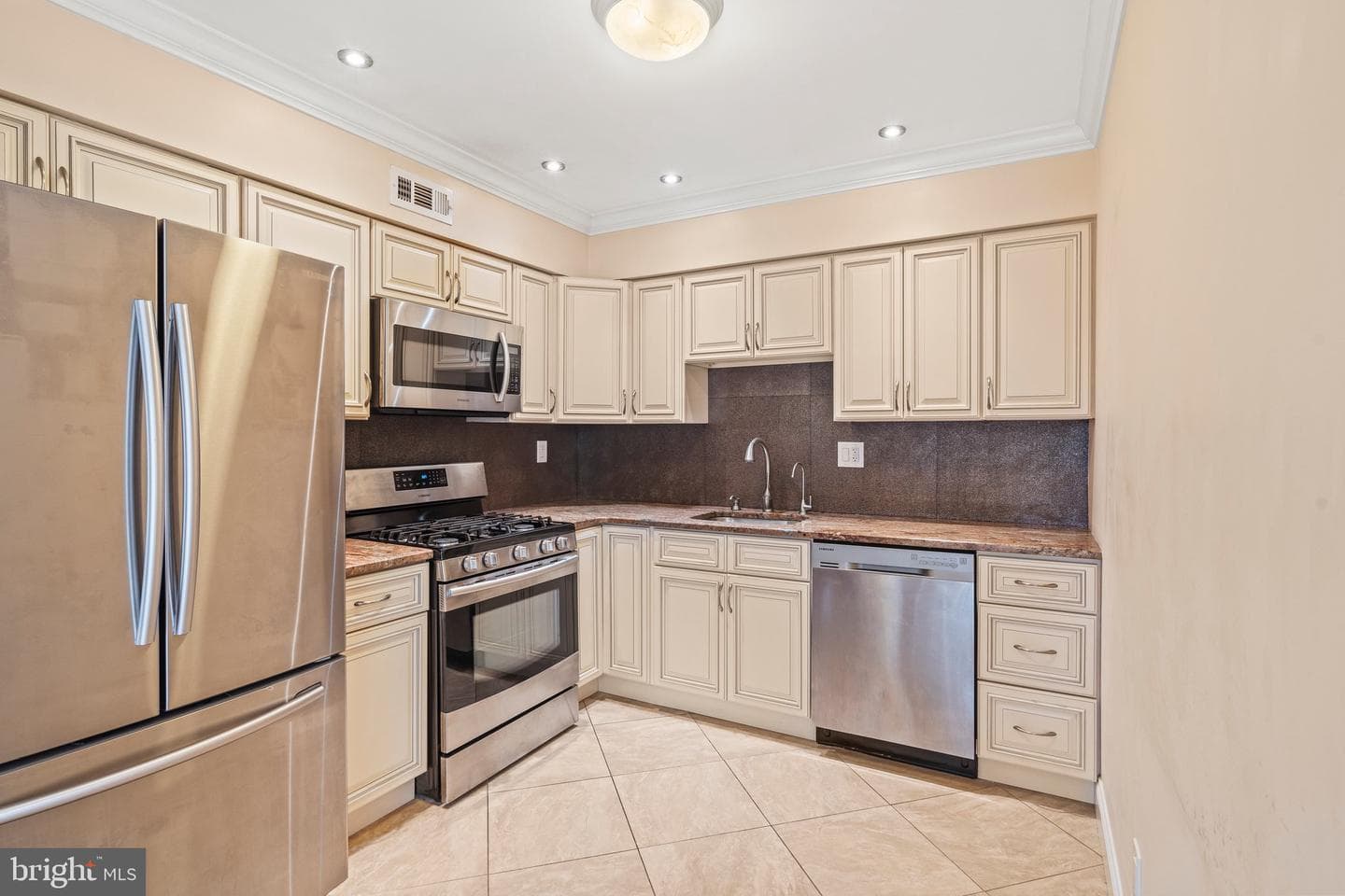 8930 Krewstown Road #303 photo 9