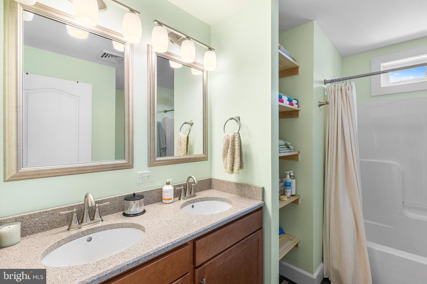 339 Delmar Street photo 21