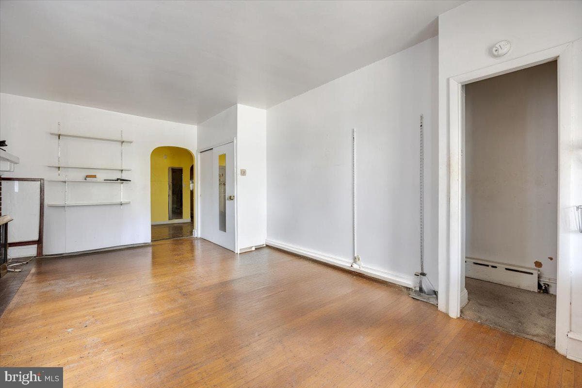 6124 Washington Avenue photo 2