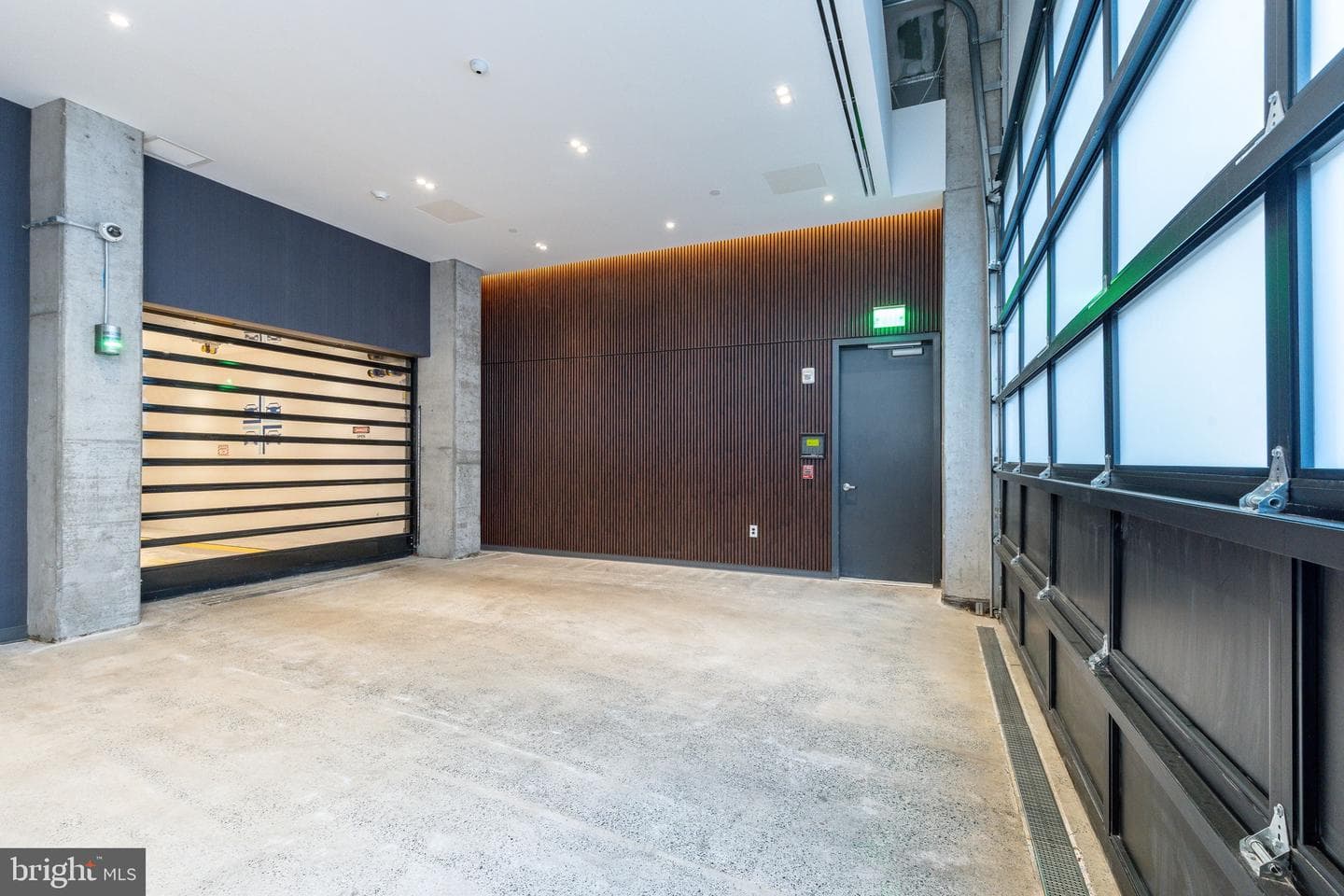 223 S 6th Street #701 photo 47