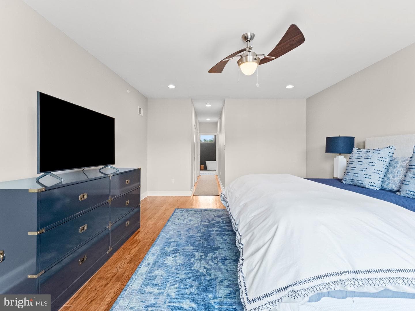1122 Carpenter Street photo 15