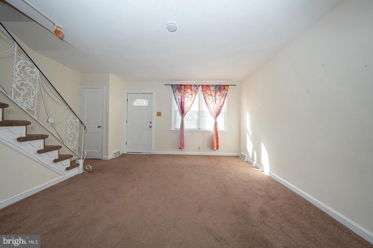 8022 Moro Street photo 10