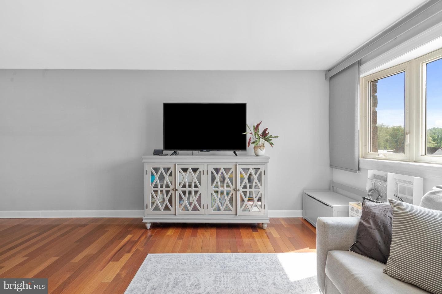 15146 Ina Drive photo 5