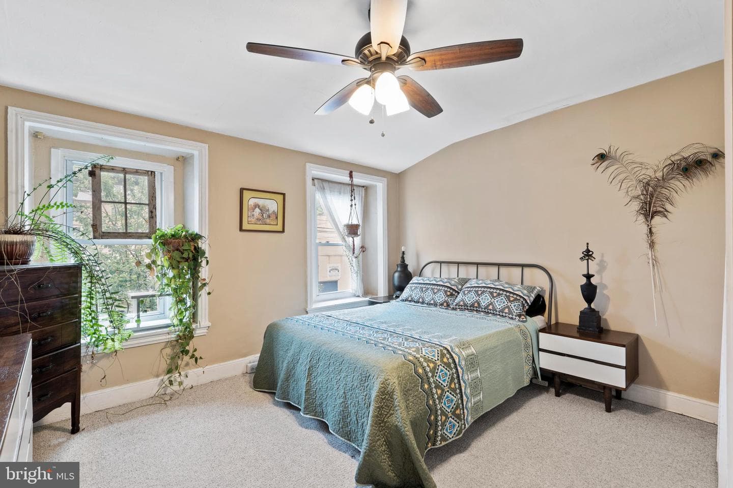 215 Krams Avenue photo 13