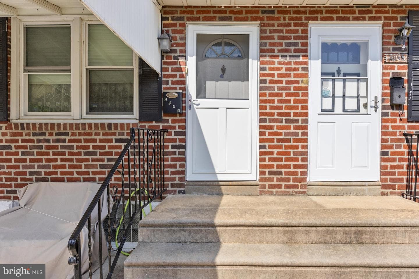 3043 Tremont Street photo 3