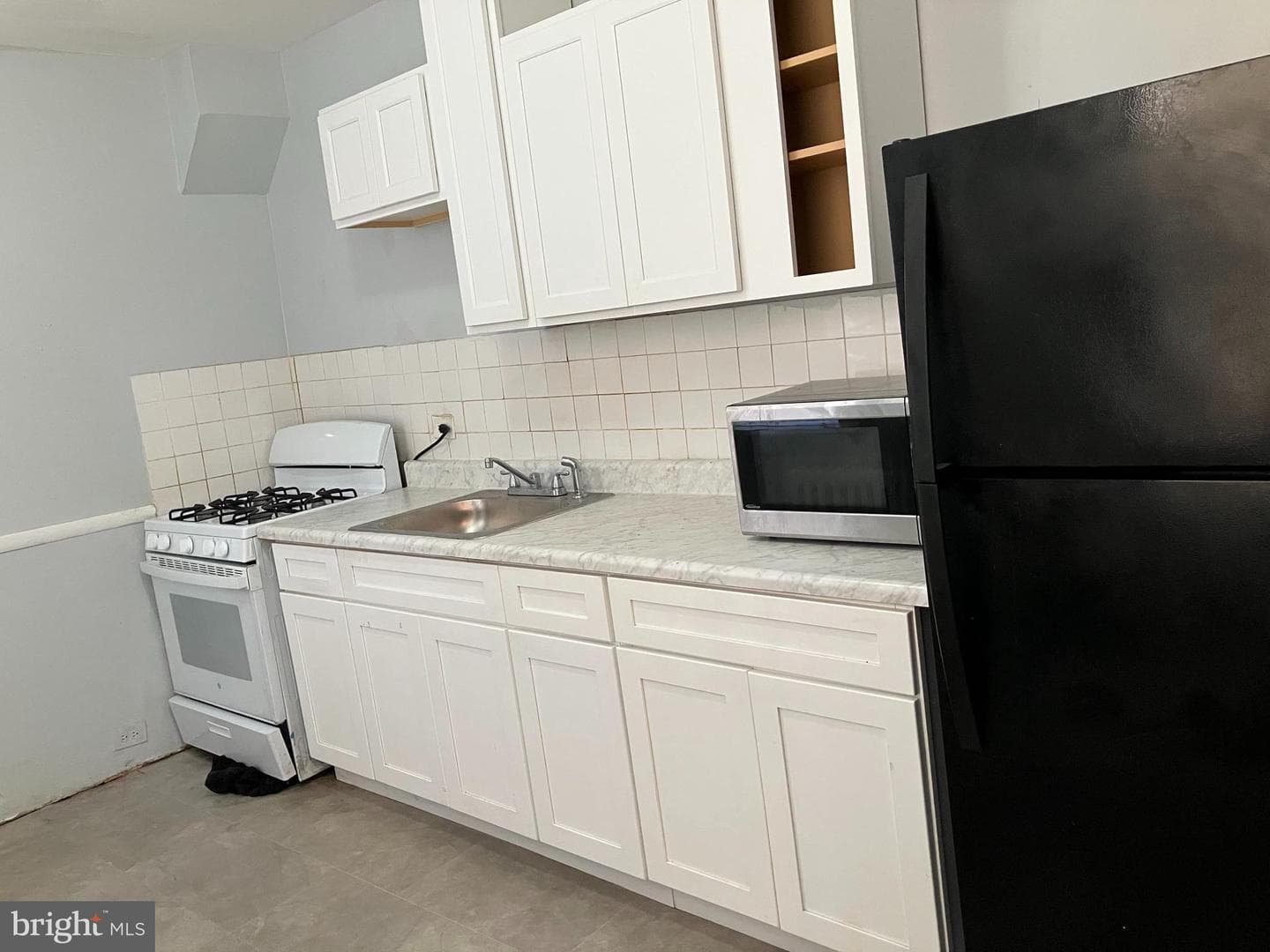 2946 Kip Street photo 10