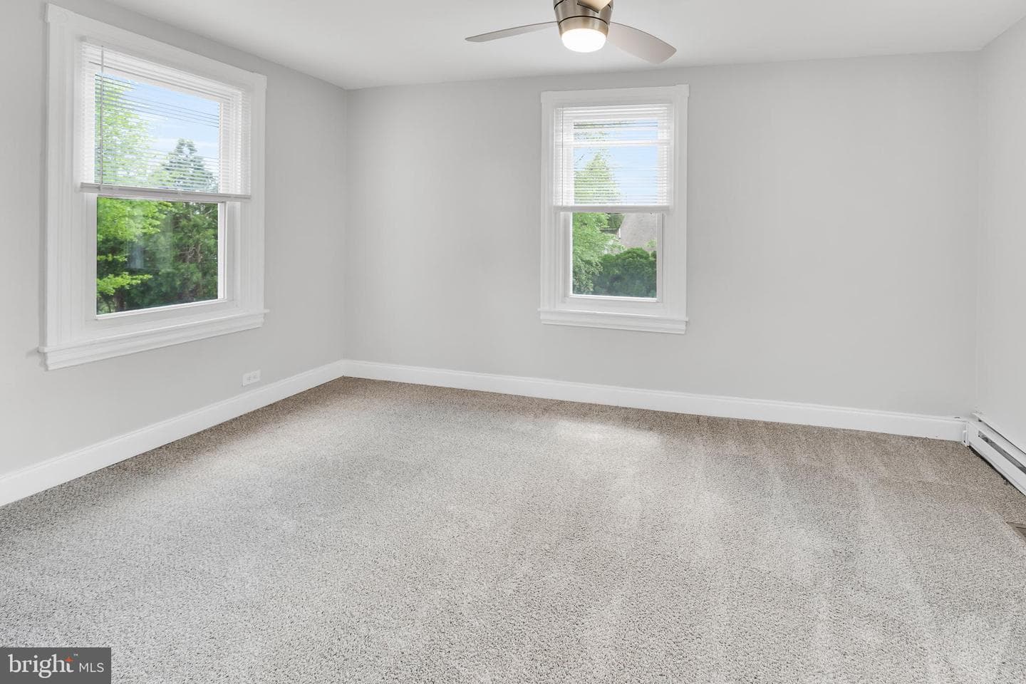 700 Strahle Street photo 28