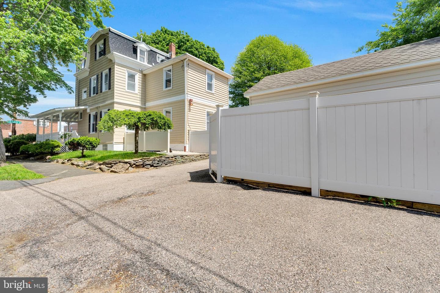 700 Strahle Street photo 44