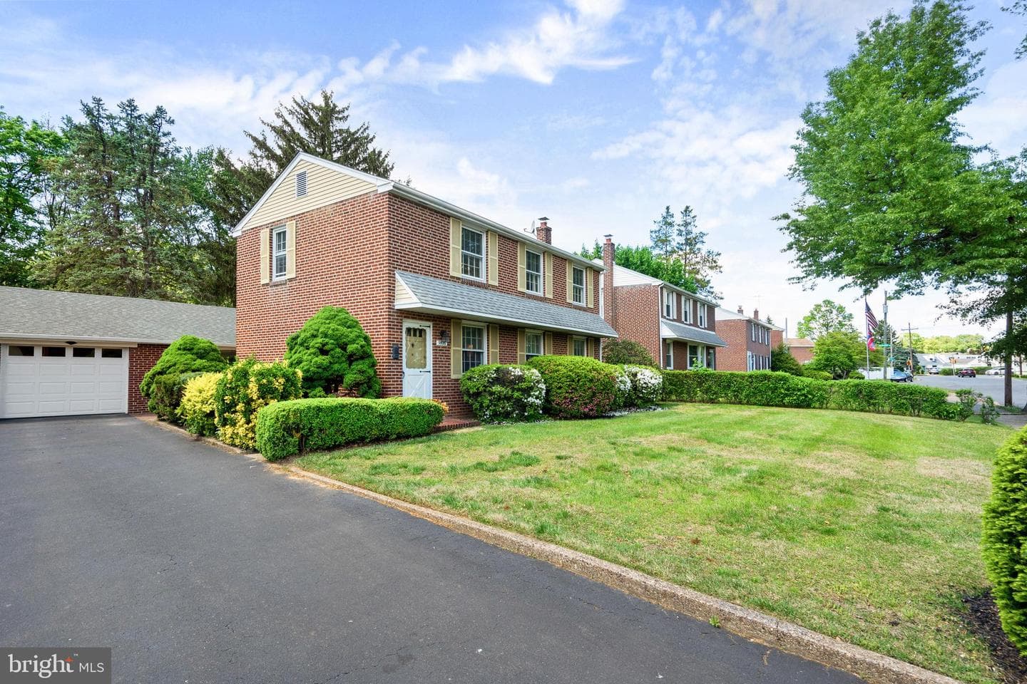 9826 Redd Rambler Drive photo 2